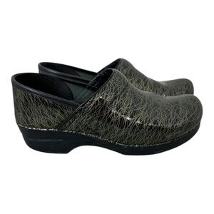 Dansko Professional Multi Scribble Patent Leather clogs size 40